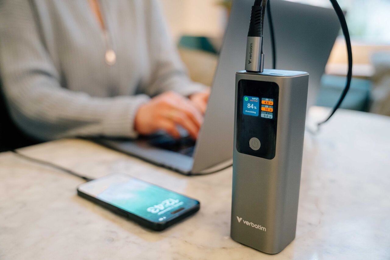 Power Bank 27000mAh 1x USB-A 2x USB-C con TFT Display, PD 3.1 140W