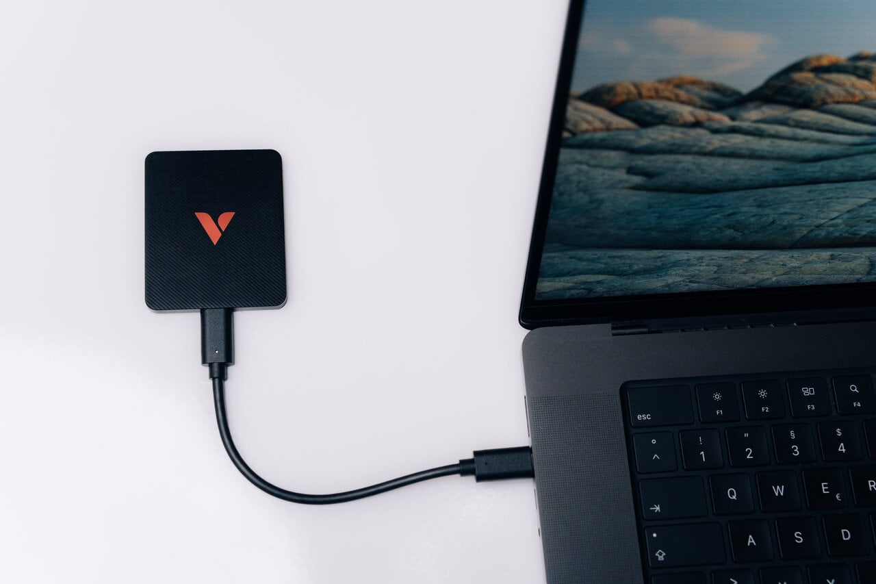 SSD Portatile SnapBack Ultra Slim USB-C 3.2 GEN 2x2 1 TB Nero