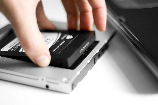 TELAIO DI INSTALLAZIONE PER UNITA' CD/DVD/BLU-RAY SATA SU SATA III ALTEZZA 12,7 MM