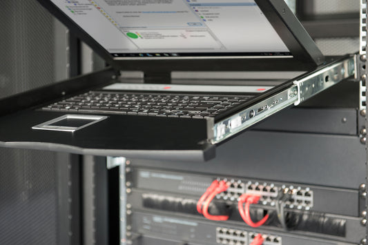 CONSOLE MODULARE CON SCHERMO 19 PER INSTALLAZIONE IN ARMADI RACK TASTIERA ITALIANA