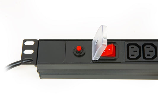 MULTIPRESA 9 PRESE FEMMINA IEC C13 PER ARMADI RACK 19".