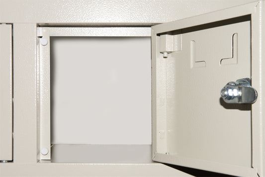 BOX 40 ALLOGGIAMENTI IN METALLO CON CHIAVE MISURE CM 145.5X23X90