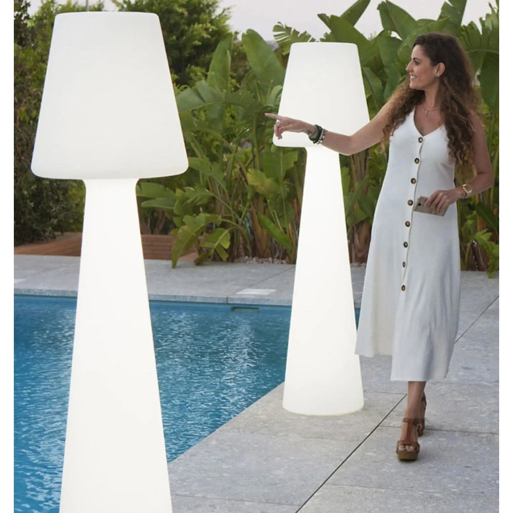 Lampada LED RGB da Pavimento Multicolor 16 Colori Regolazione Intensit&agrave; IP66