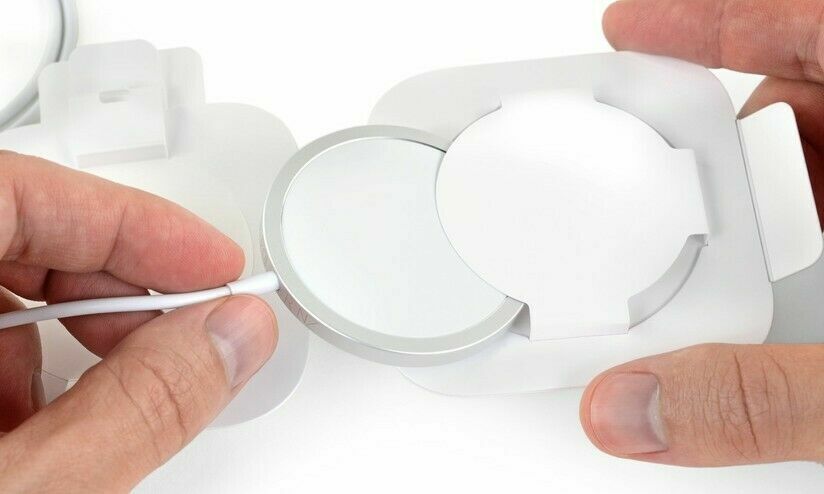 Caricabatterie magnetico magsafe wireless per iphone 12 13 14 pro ipad 15w qi